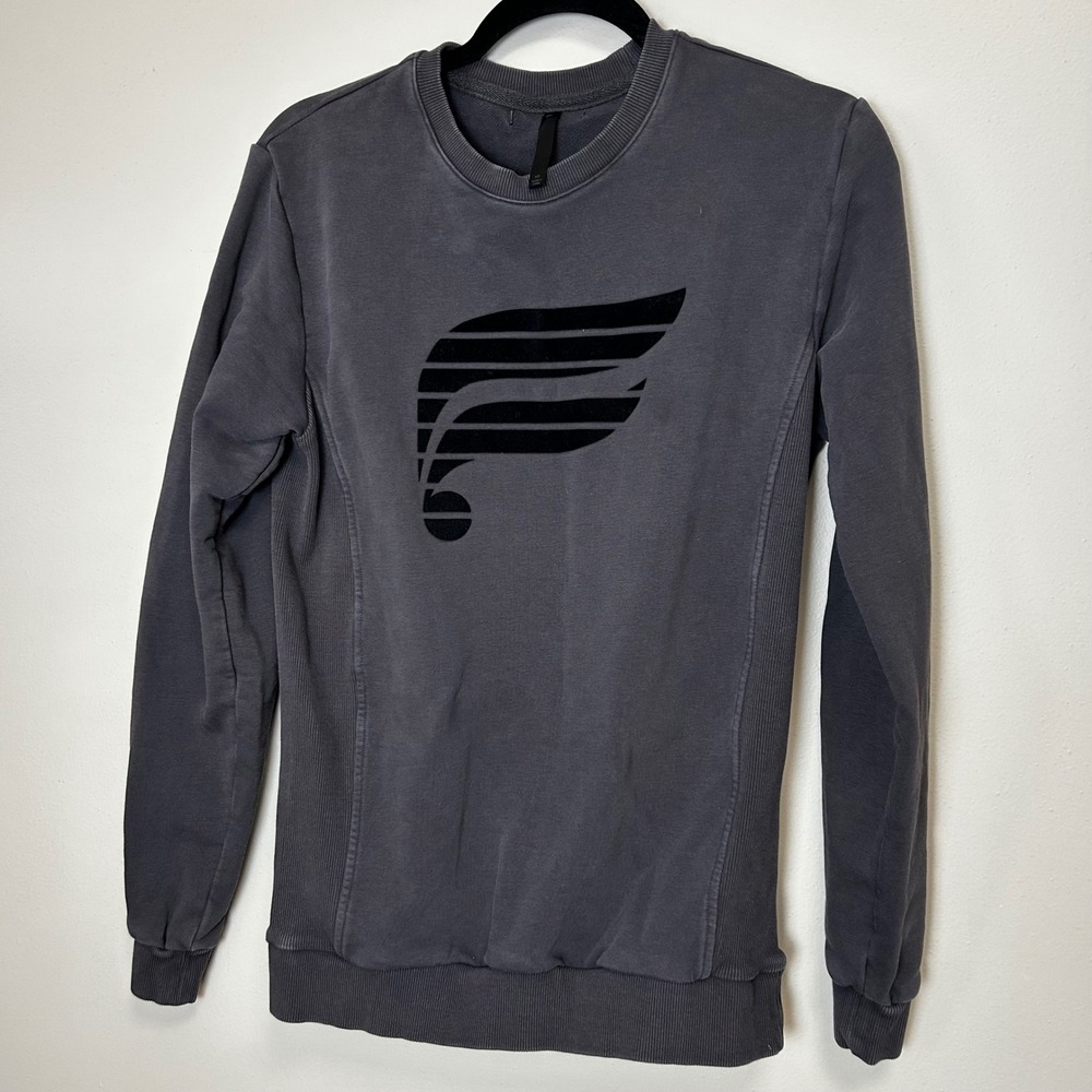 Fabletica court side crew neck men's XS‎ charcoal grey